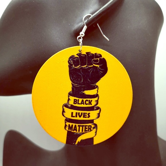 Black Lives Matter Earrings - Picture 1 of 2